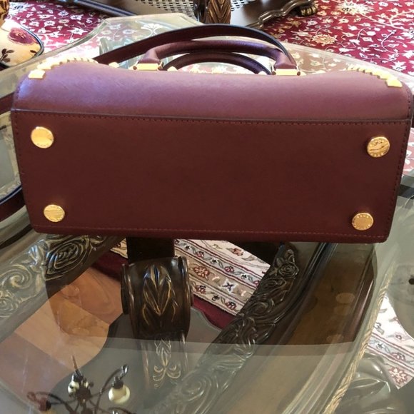 Authentic Michael Kors studded medium Selma handba - Picture 6 of 8